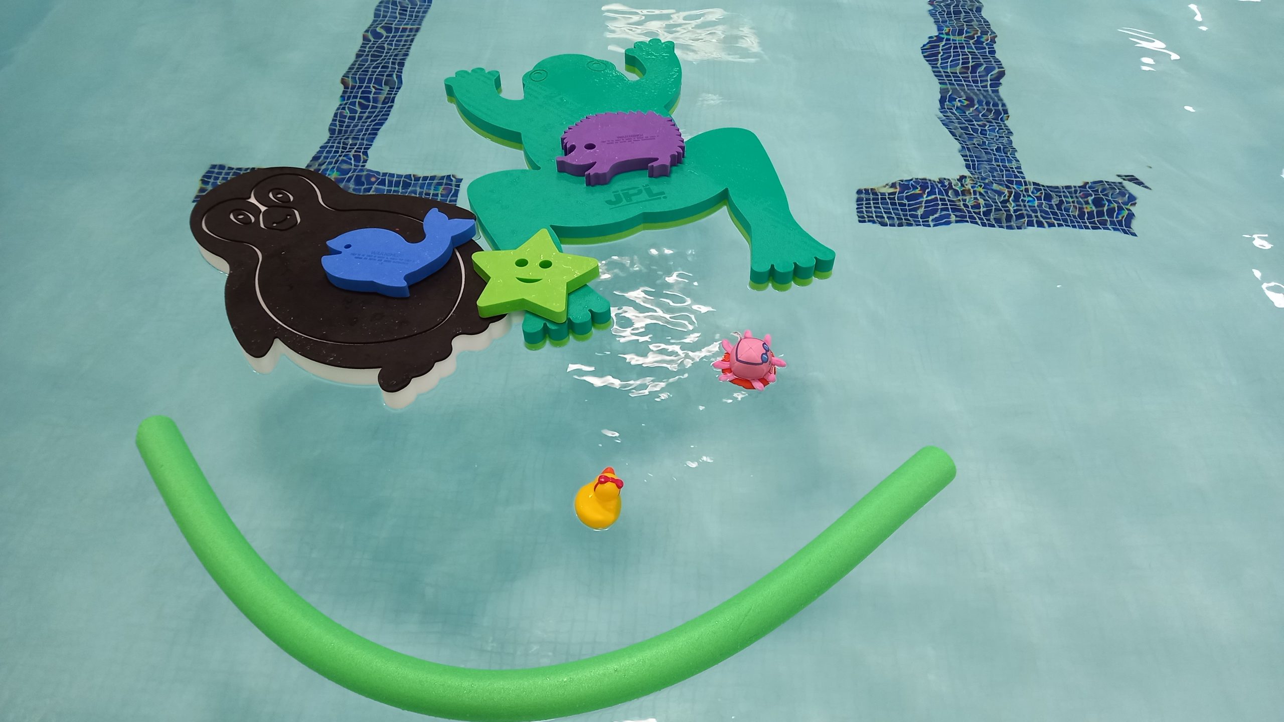 MACPool children's birthday parties and aquarun inflatables